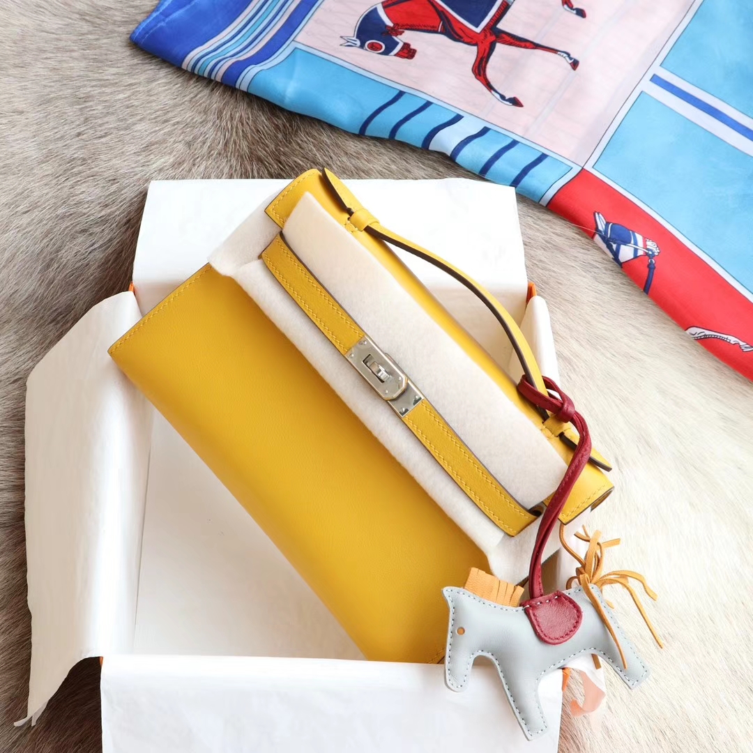 爱马仕 百搭首选 宴会手挽款 9D琥珀黄 银扣 22 mini kelly 一代/Kelly pochette 原厂御用 进口Swift皮 蜡线手缝工艺