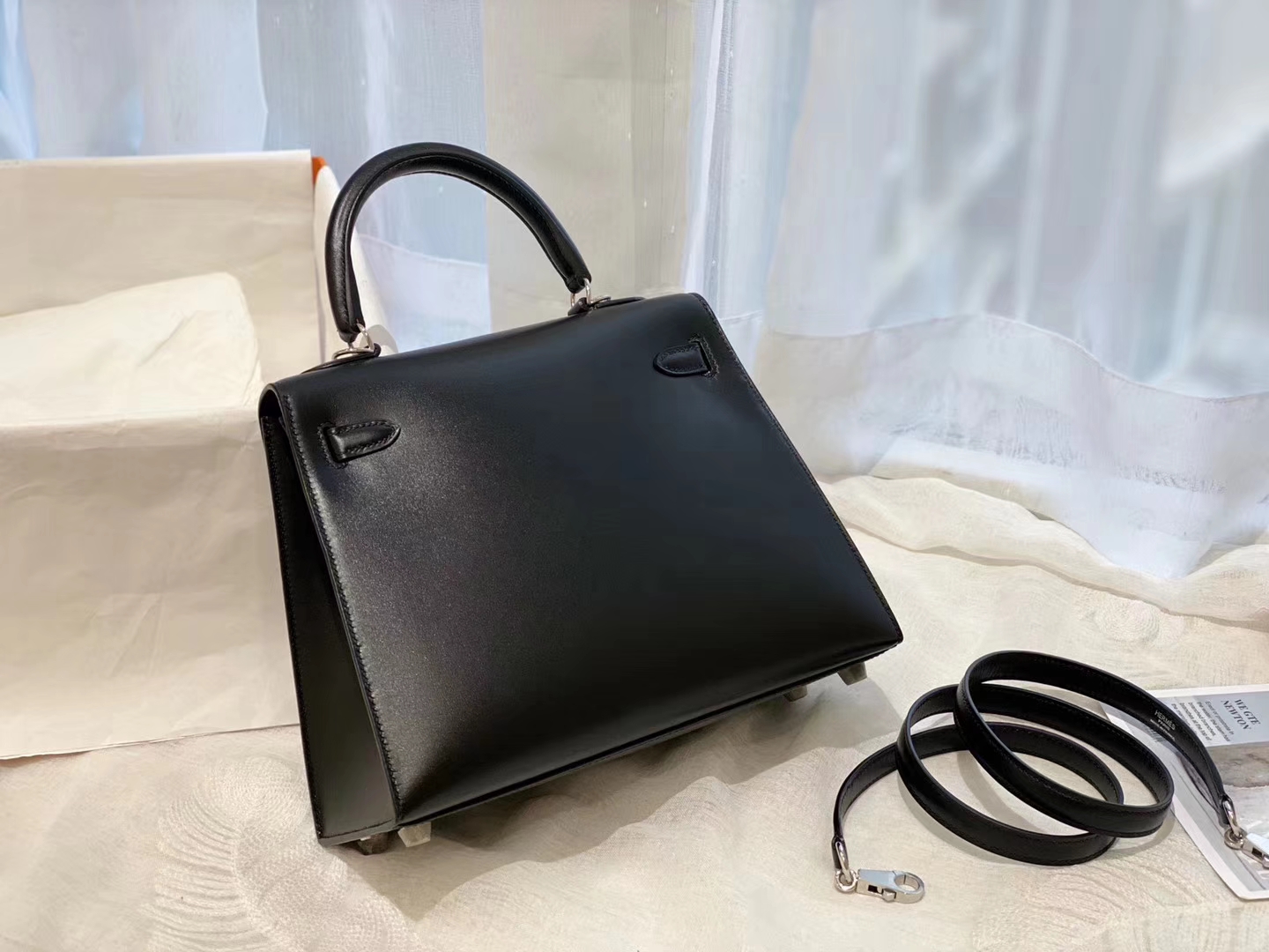 爱马仕 kelly 25 box皮 黑色银扣  经典黑色