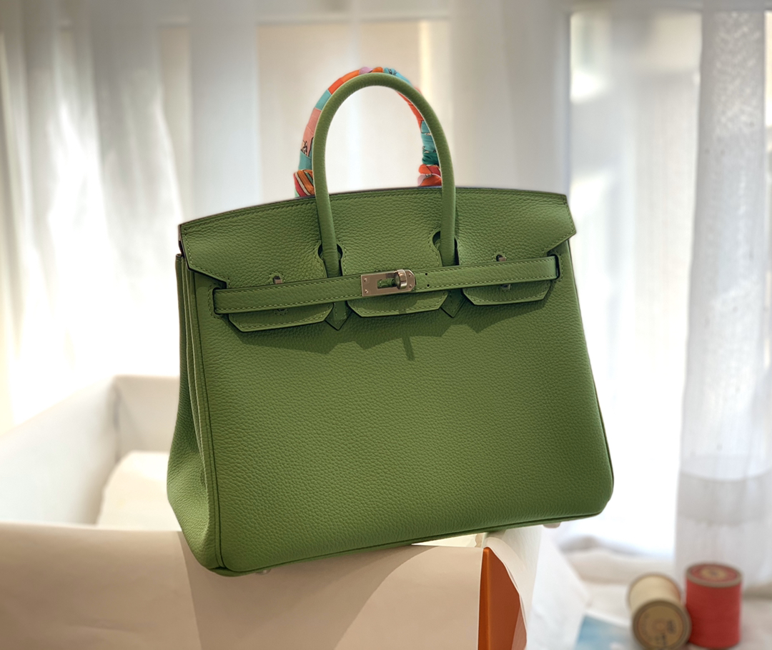 H家 新到现货 25birkin 小牛togo 3i 牛油果绿  今年最火的绿 牛油果绿 超级适合夏天的 美得不行