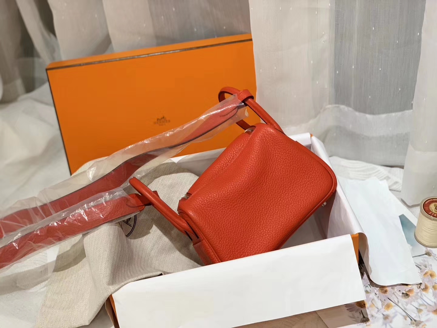爱马仕 mini Lindy 超高颜值 上身好看又百搭 进口TC皮 S3心红 19年春夏的新颜色 020大家都需要红红火火