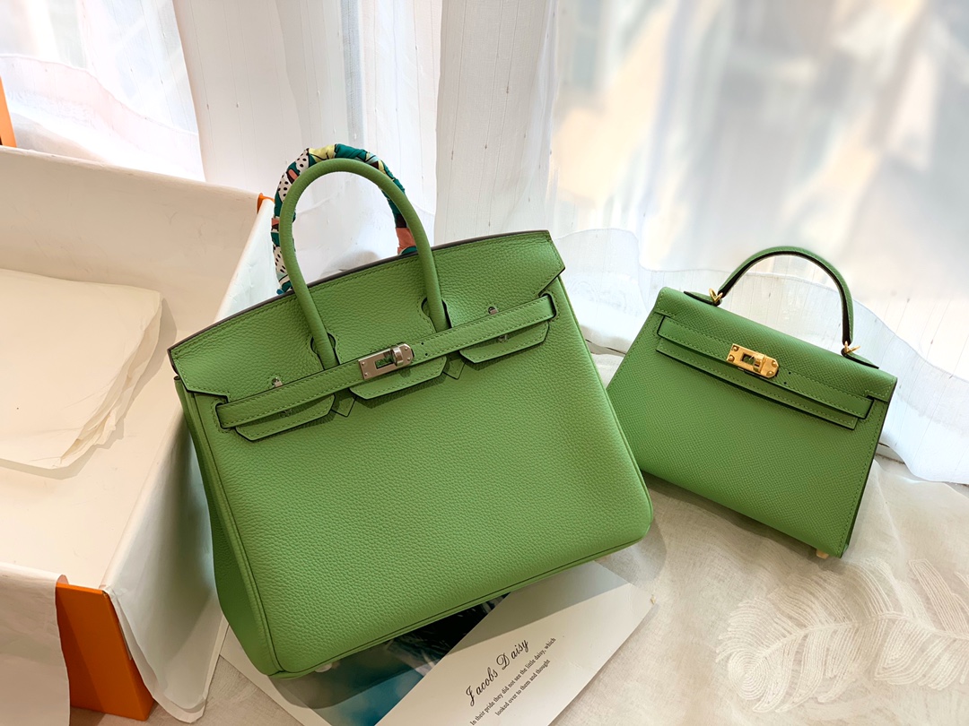H家 新到现货 25birkin 小牛togo 3i 牛油果绿  今年最火的绿 牛油果绿 超级适合夏天的 美得不行
