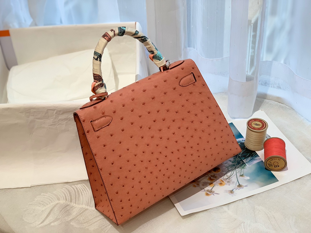 HERMES kelly 28 cc94 陶瓷粉 原厂南非KK Ostrich 鸵鸟皮 蜡线 顶级纯手缝  粉嫩粉嫩滴颜色爱啦