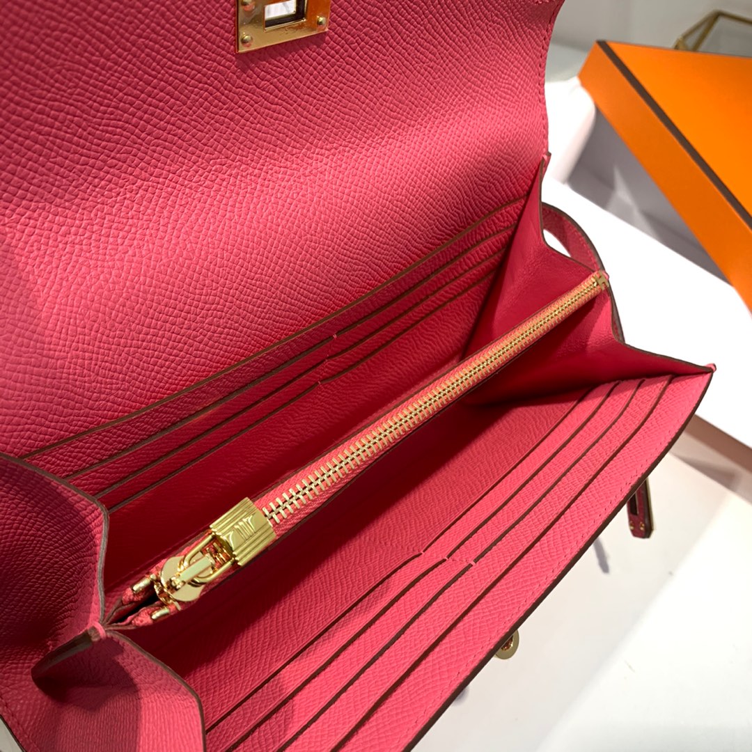 HERMES epsom 皮 8W 唇膏粉 金扣 Kelly经典钱包 搭配猪鼻子长项链 秒变小斜挎包