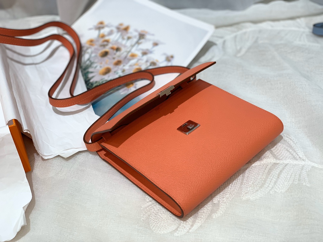 HERMES 单肩包 Clic 16epsom 皮 L5 龙虾粉