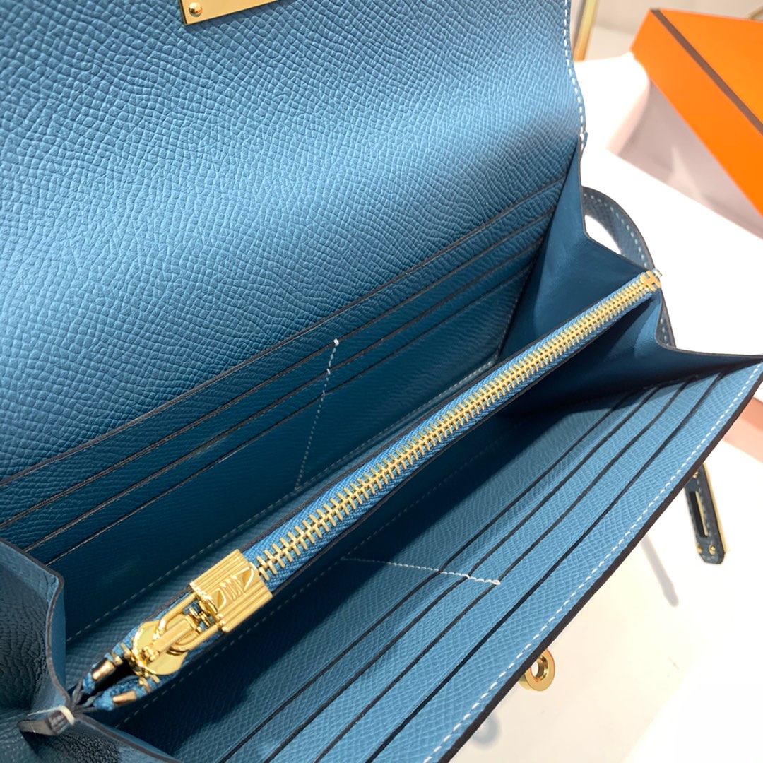 HERMES epsom 皮 75 牛仔蓝 金扣 Kelly经典钱包 搭配猪鼻子长项链 秒变小斜挎包