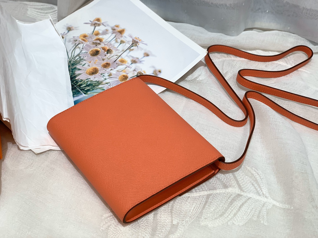 HERMES 单肩包 Clic 16epsom 皮 L5 龙虾粉