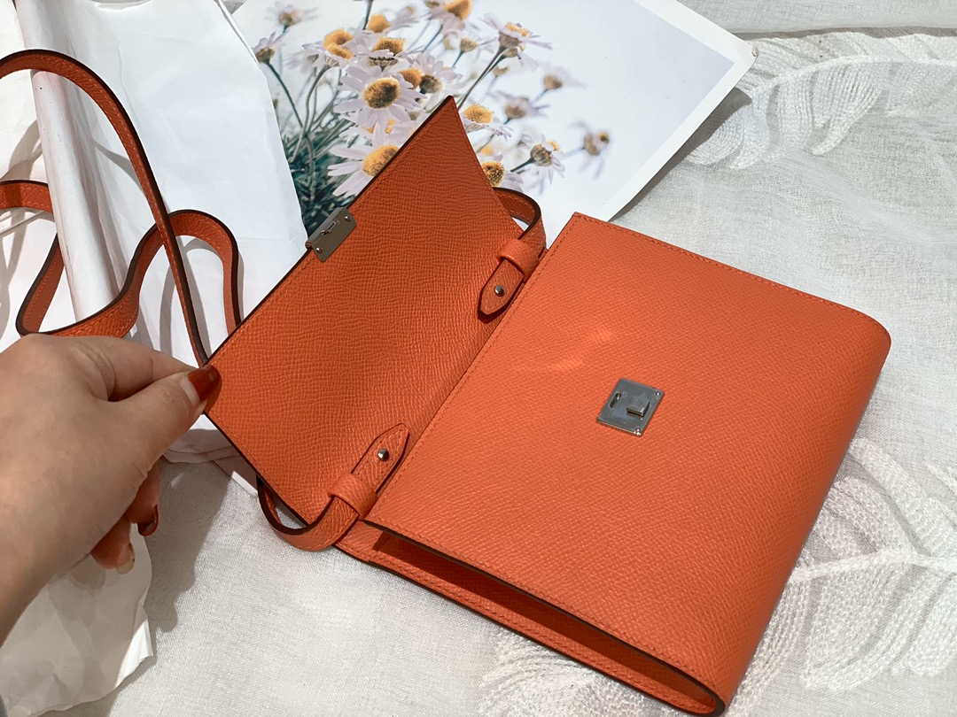 HERMES 单肩包 Clic 16epsom 皮 L5 龙虾粉
