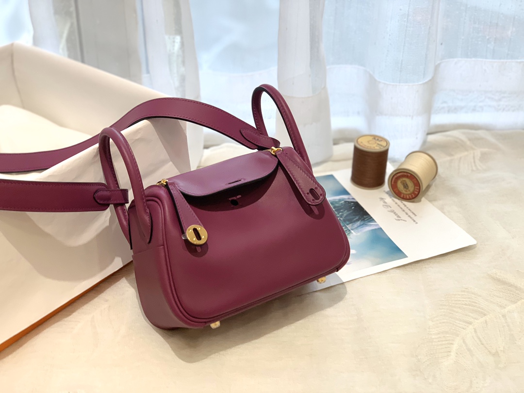 Hermes爱马仕中国官网 新到现货 Mini Lindy swift P9 海葵紫 金银扣 小小包大容量