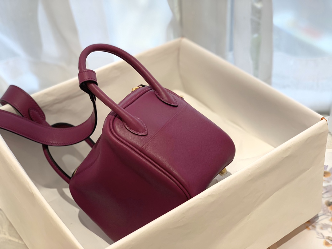 Hermes爱马仕中国官网 新到现货 Mini Lindy swift P9 海葵紫 金银扣 小小包大容量