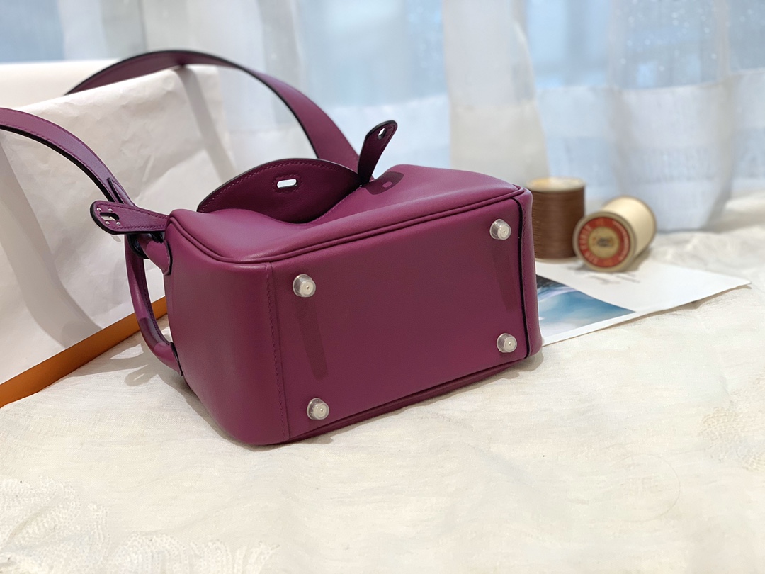 Hermes爱马仕中国官网 新到现货 Mini Lindy swift P9 海葵紫 金银扣 小小包大容量