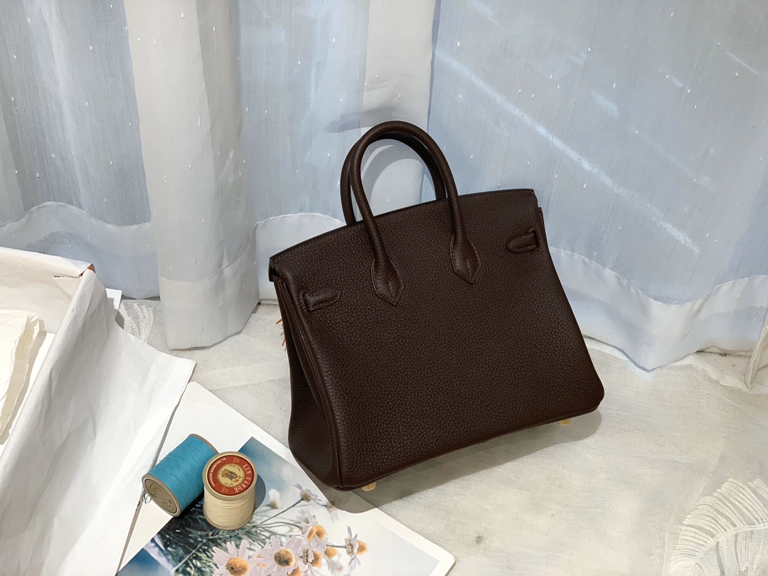 爱马仕香港官网 新到现货 25birkin 小牛togo皮 41 深啡色 金银扣