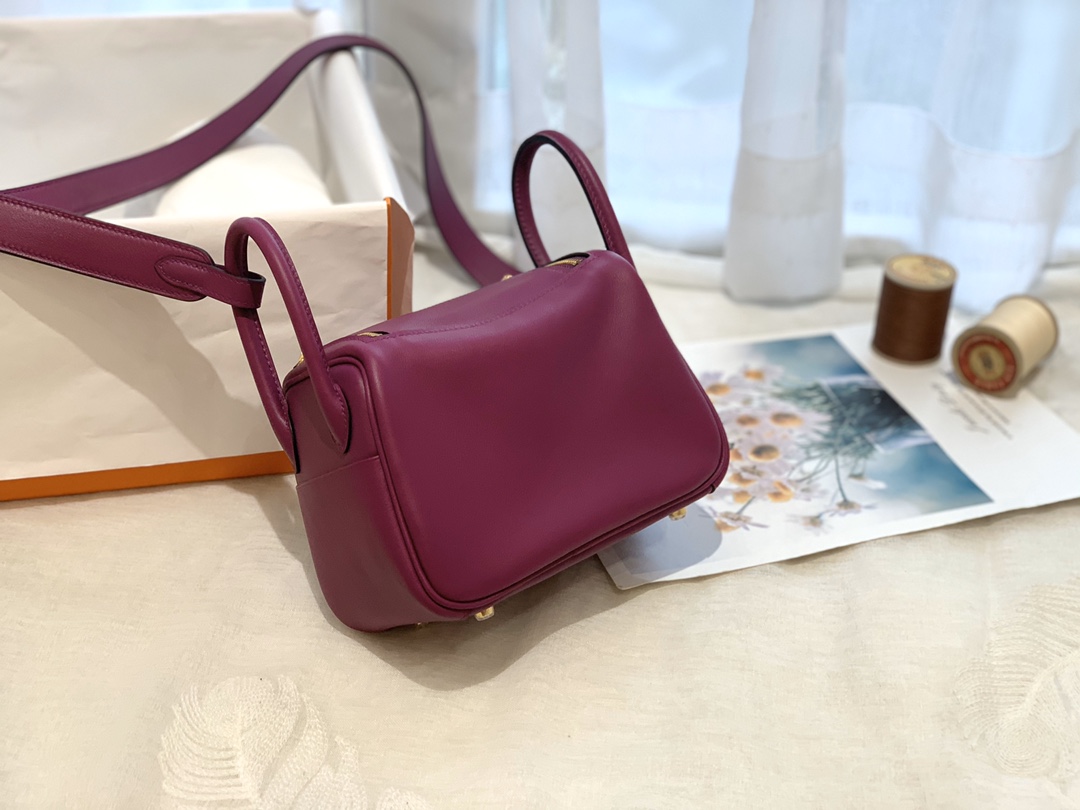Hermes爱马仕中国官网 新到现货 Mini Lindy swift P9 海葵紫 金银扣 小小包大容量