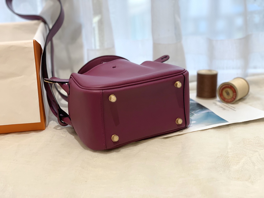 Hermes爱马仕中国官网 新到现货 Mini Lindy swift P9 海葵紫 金银扣 小小包大容量