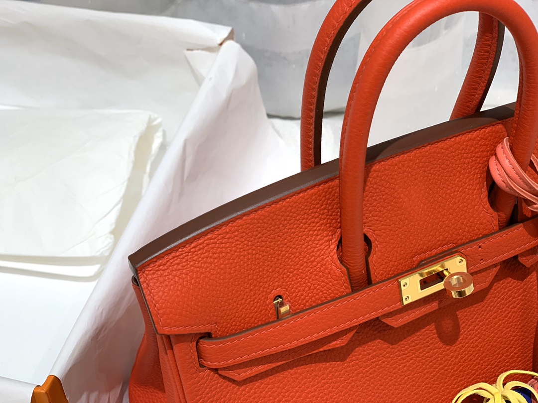 爱马仕香港官网 新到现货 25birkin 小牛togo皮 S3 心红色 金银扣