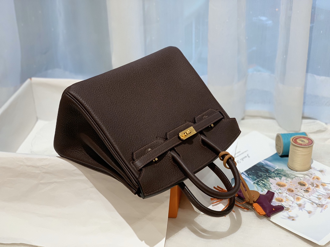爱马仕香港官网 新到现货 25birkin 小牛togo皮 41 深啡色 金银扣