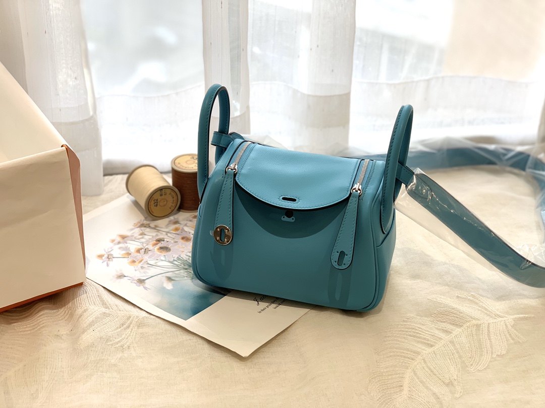HERMES 爱马仕女包批发 Mini Lindy swift P3 北方蓝 银扣 小小包大容量