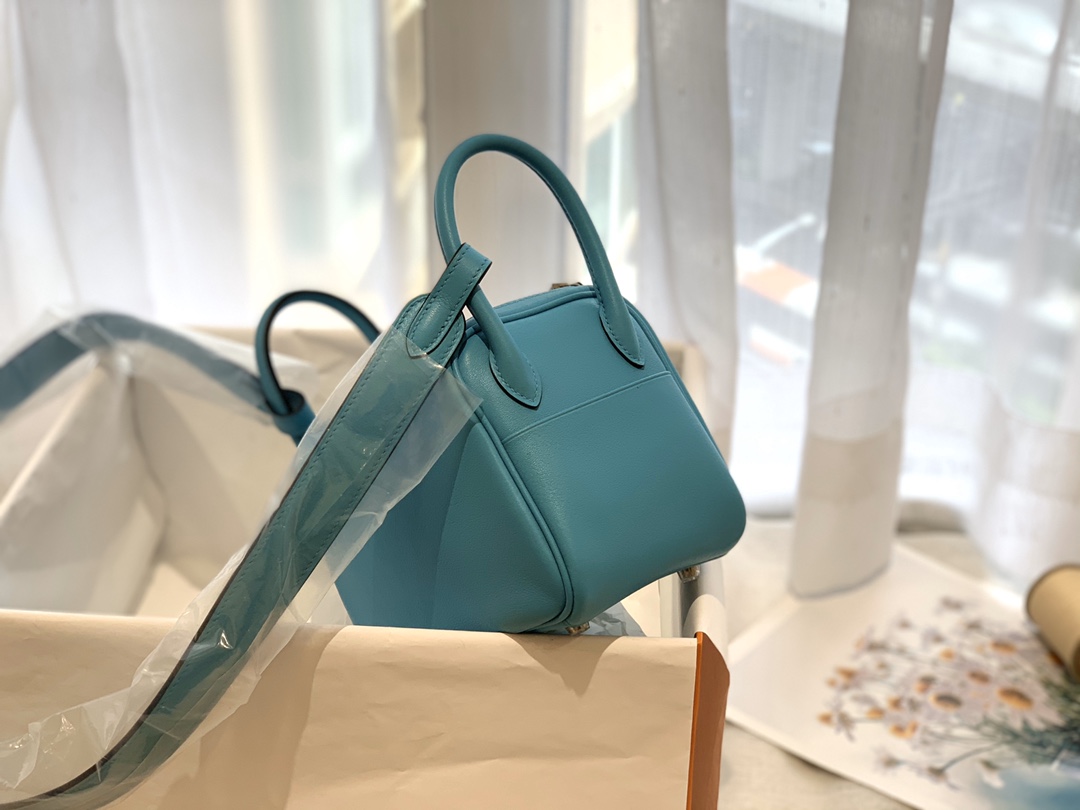 HERMES 爱马仕女包批发 Mini Lindy swift P3 北方蓝 银扣 小小包大容量