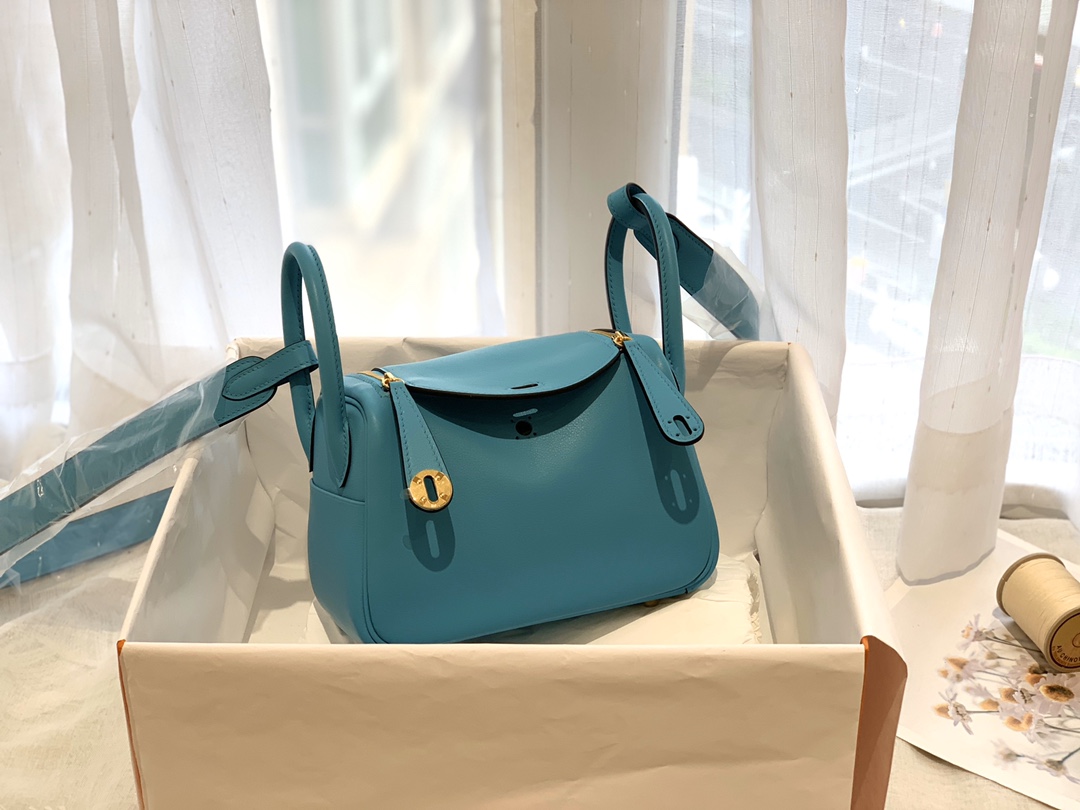HERMES 爱马仕女包批发 Mini Lindy swift P3 北方蓝 金扣 小小包大容量