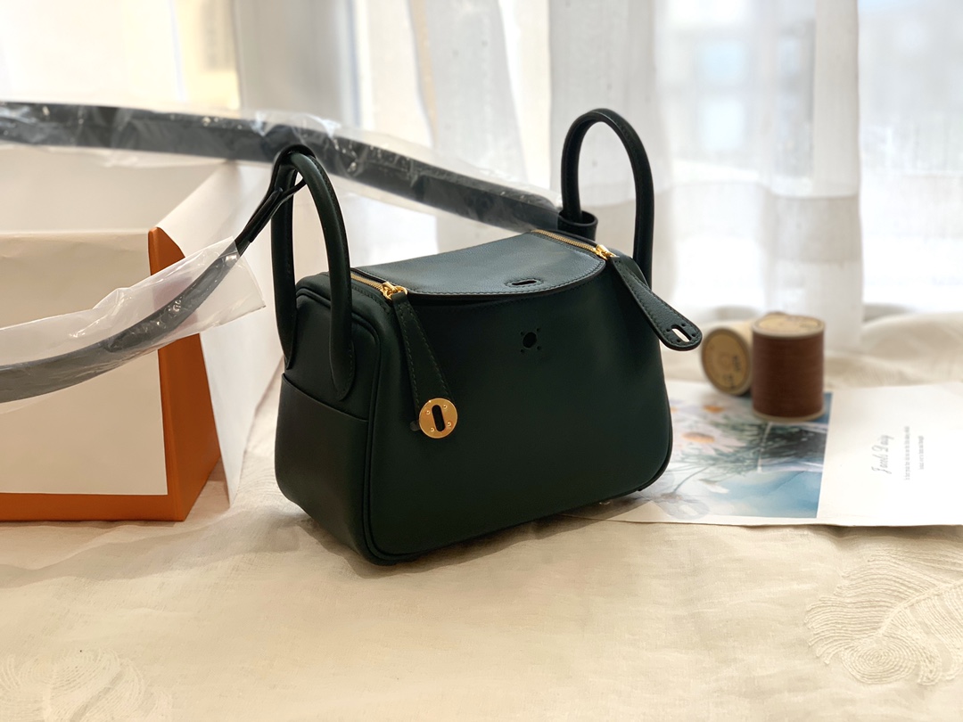 Hermes爱马仕中国官网 Mini Lindy swift  6O 松柏绿 金银扣 小小包大容量
