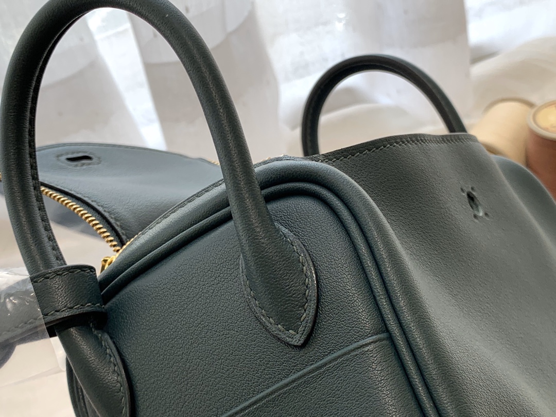 Hermes爱马仕中国官网 Mini Lindy swift  6O 松柏绿 金银扣 小小包大容量
