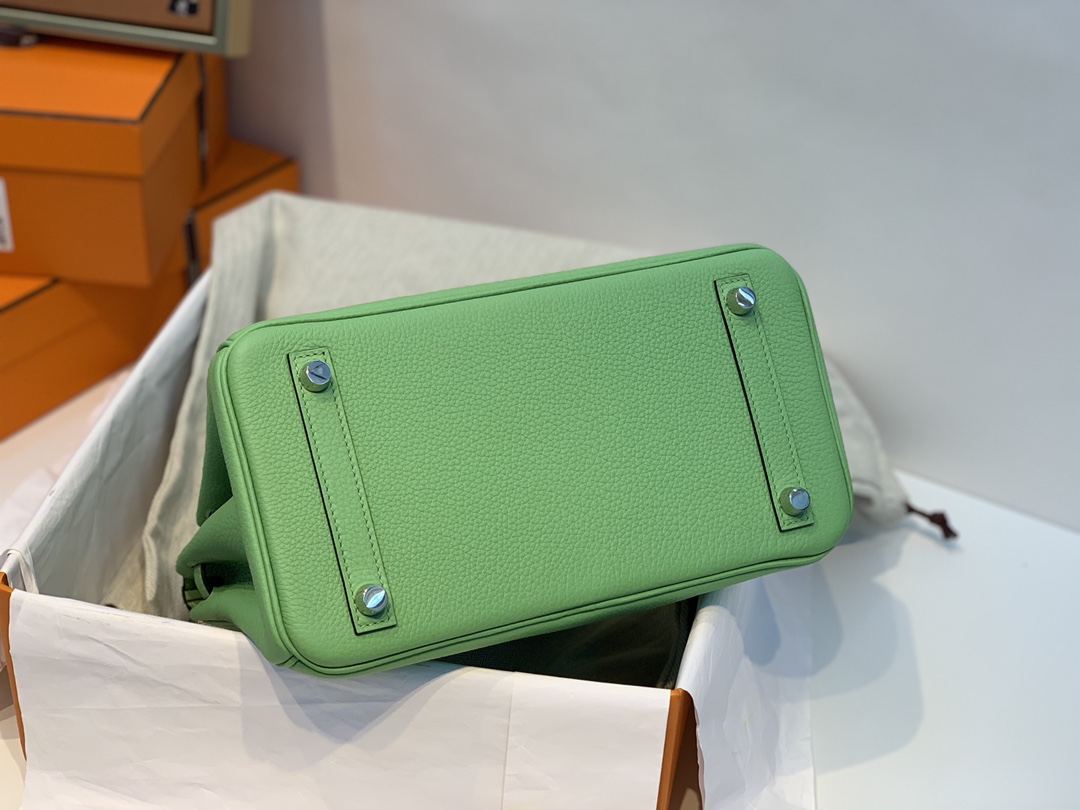 爱马仕包包官网 birkin 25cm togo进口原厂皮 i3 牛油果绿 银扣