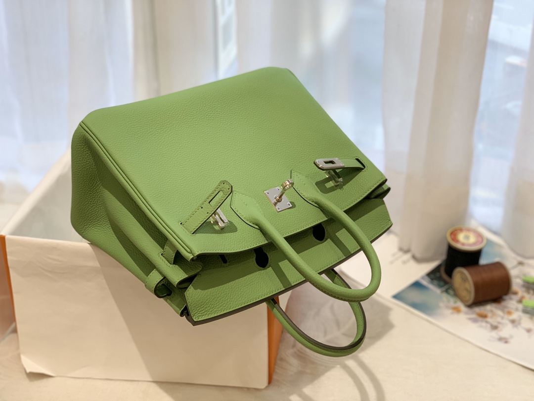爱马仕Hermes中国官网 新到现货 25birkin togo皮 3i 牛油果 金银扣