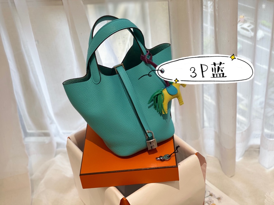 爱马仕女包价格 18菜蓝子picotin.进口TC皮 3P蓝 金银扣