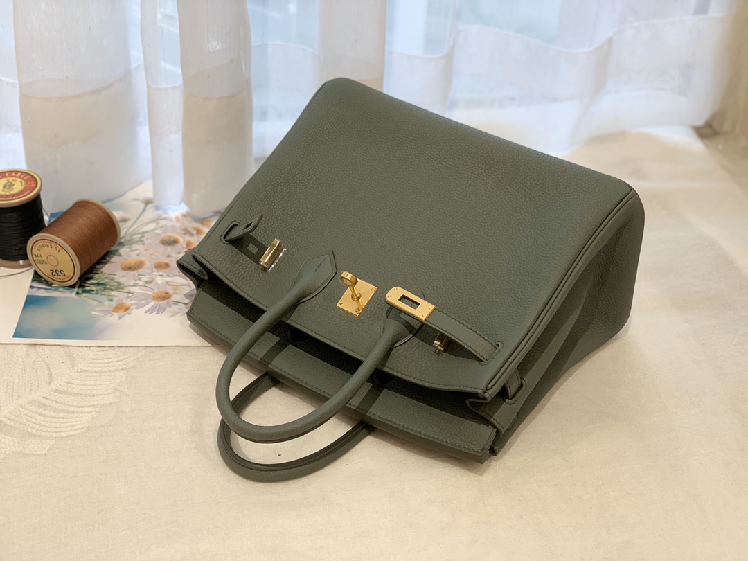爱马仕Hermes中国官网 新到现货 25birkin togo皮 63 杏绿 金银扣