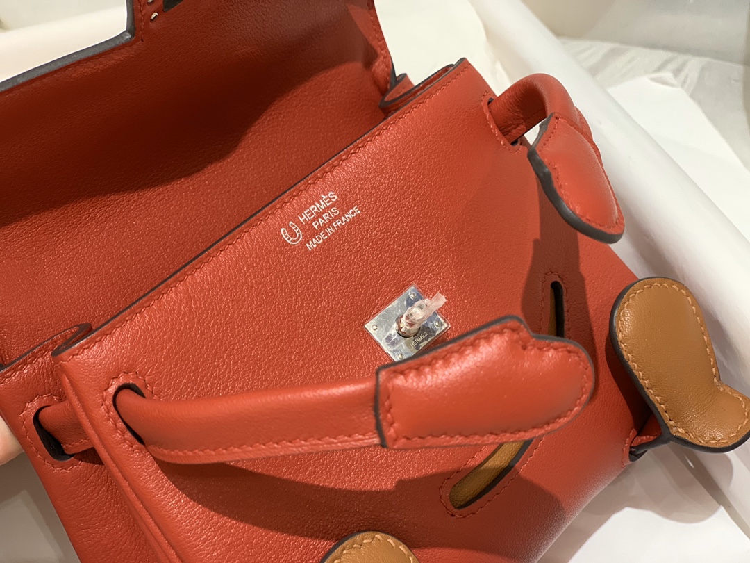 爱马仕Hermes Kelly doll 超Q萌的千禧娃娃 S5番茄红/37金棕 银扣