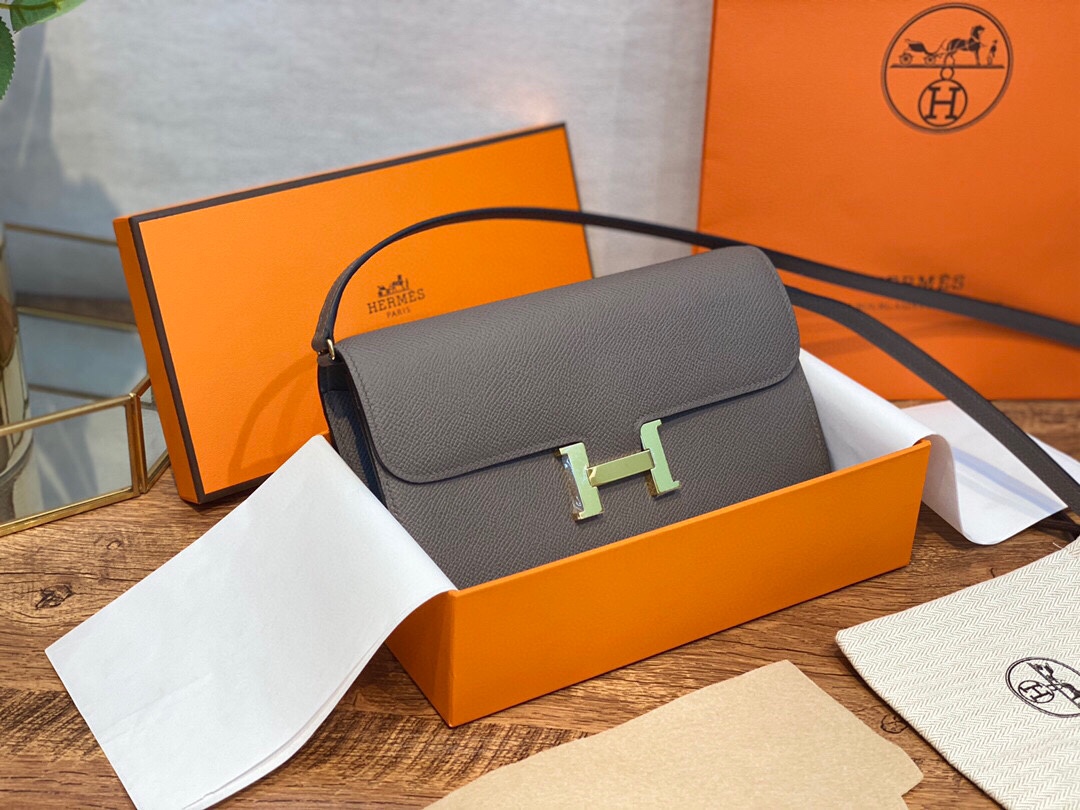HERMES 爱马仕香港官网 Constance to go 细节图来咯[哇] 配专柜同款包装 一切给你zp即视感～ epsom皮 8F 铁灰 金扣