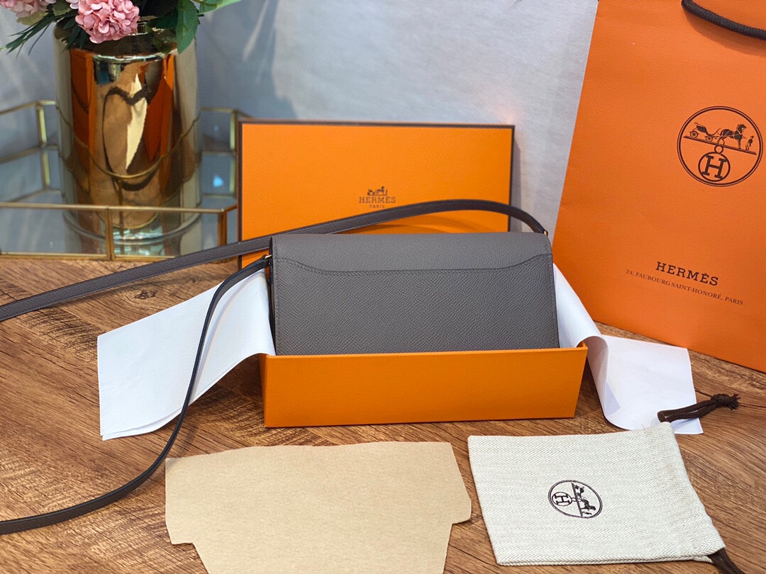 HERMES 爱马仕香港官网 Constance to go 细节图来咯[哇] 配专柜同款包装 一切给你zp即视感～ epsom皮 8F 铁灰 金扣