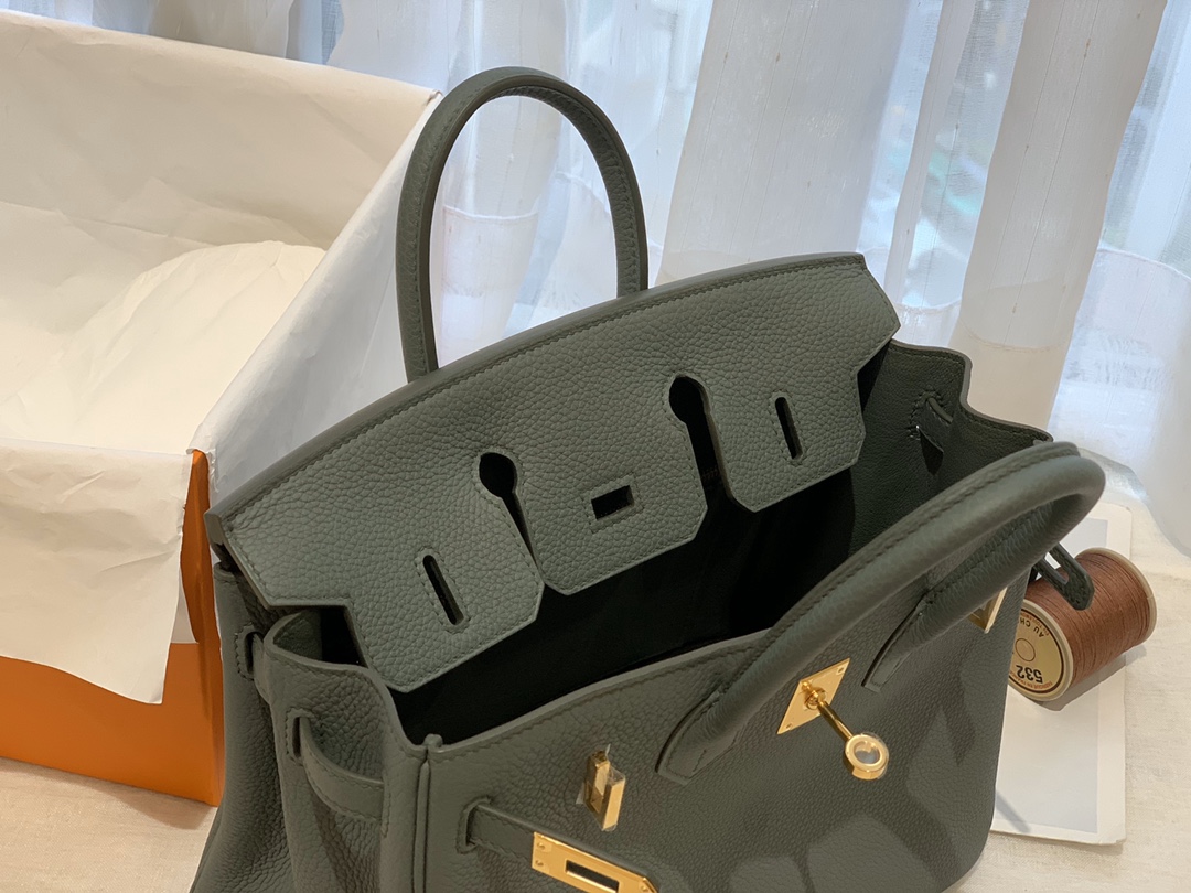 爱马仕Hermes中国官网 新到现货 25birkin togo皮 63 杏绿 金银扣