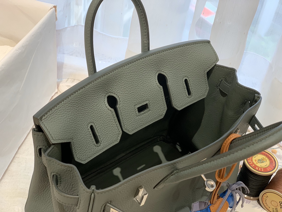 爱马仕Hermes中国官网 新到现货 25birkin togo皮 63 杏绿 金银扣