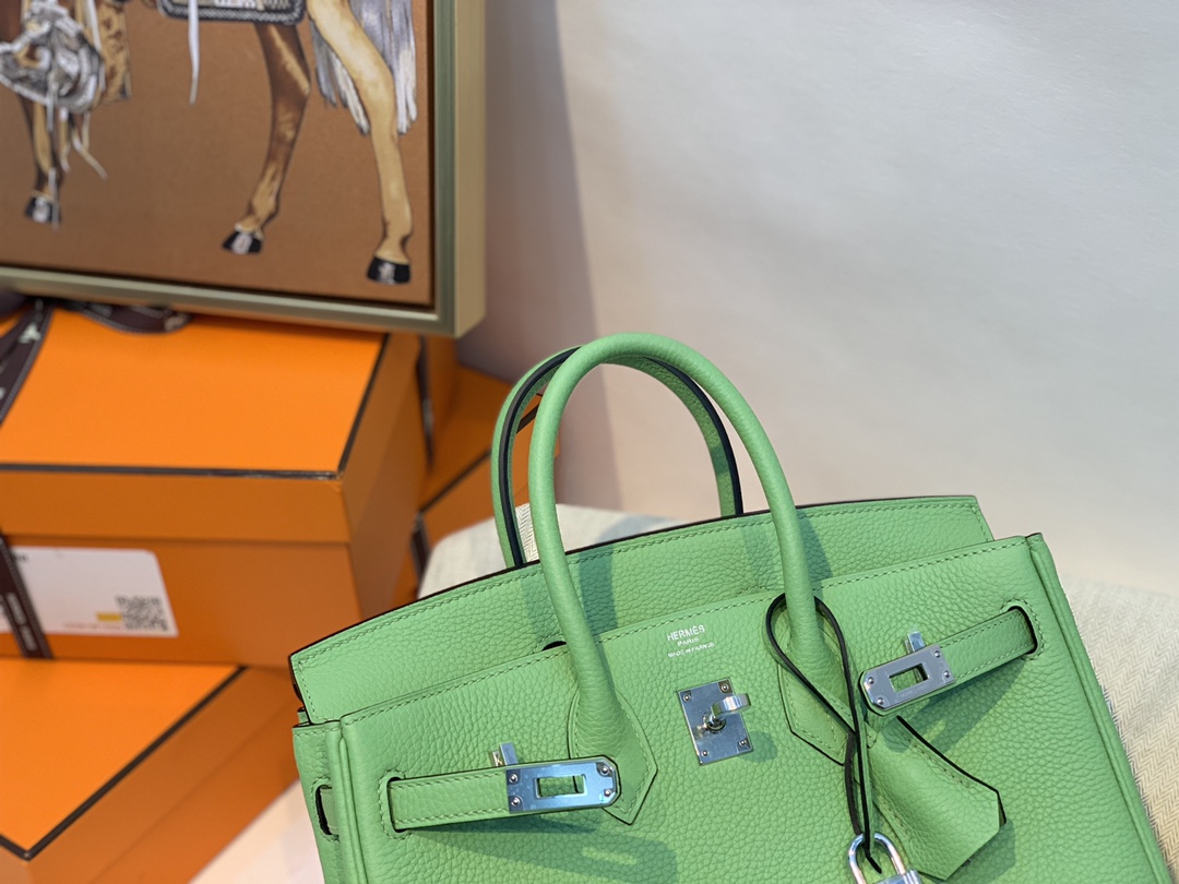 爱马仕包包官网 birkin 25cm togo进口原厂皮 i3 牛油果绿 银扣