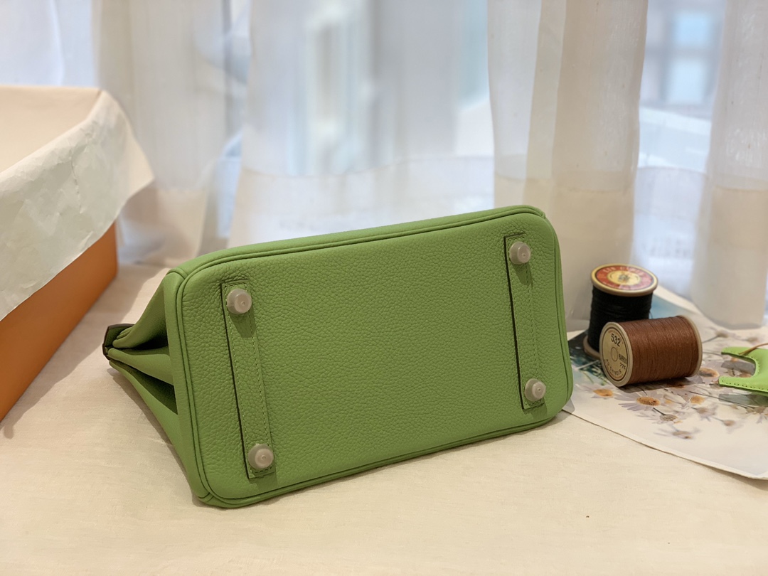 爱马仕Hermes中国官网 新到现货 25birkin togo皮 3i 牛油果 金银扣