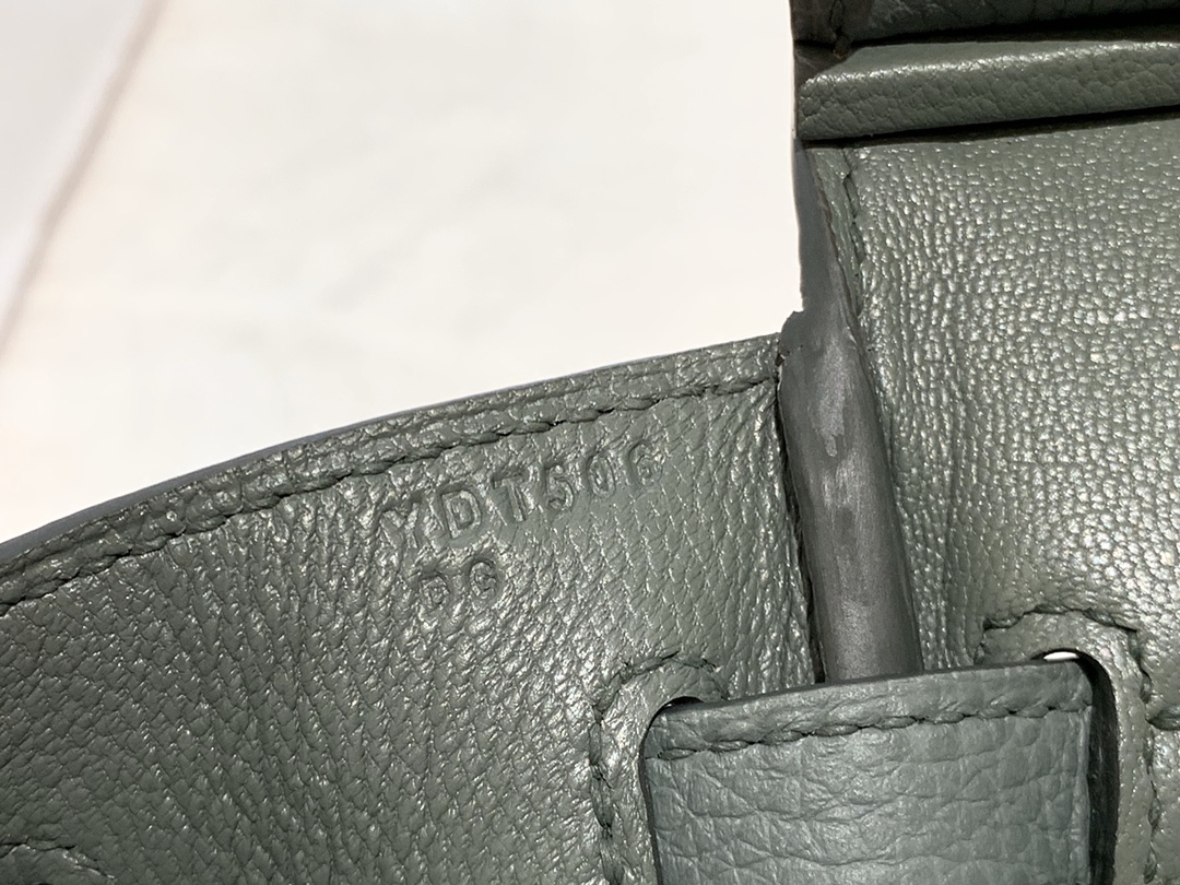 爱马仕Hermes中国官网 新到现货 25birkin togo皮 63 杏绿 金银扣