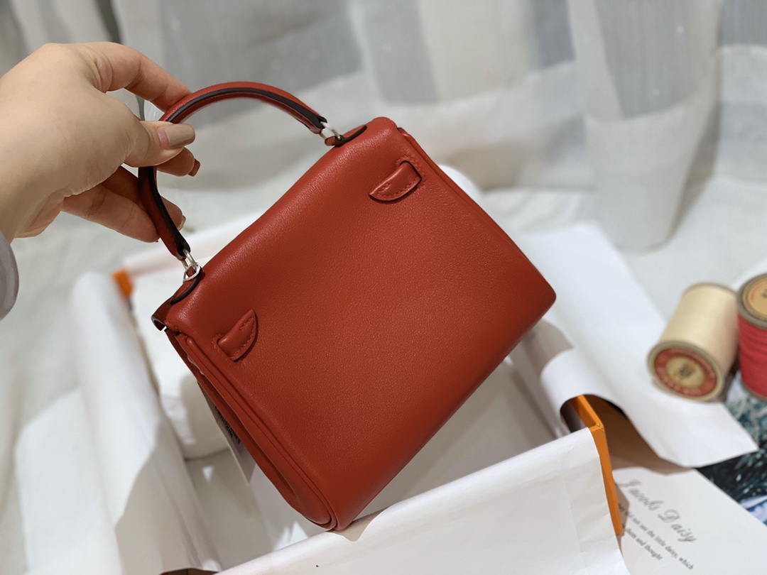 爱马仕Hermes Kelly doll 超Q萌的千禧娃娃 S5番茄红/37金棕 银扣